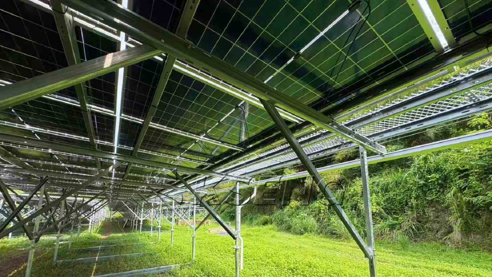 【26年9月】台湾苗栗碳钢地面光伏支架500KW案例